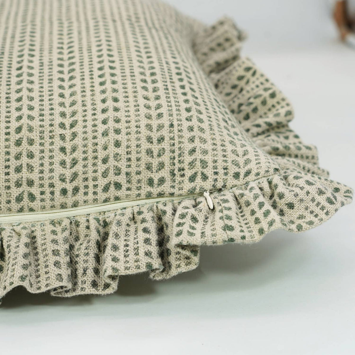 Designer Block Thick Linen Frill Pillow Cover- Ratanbel